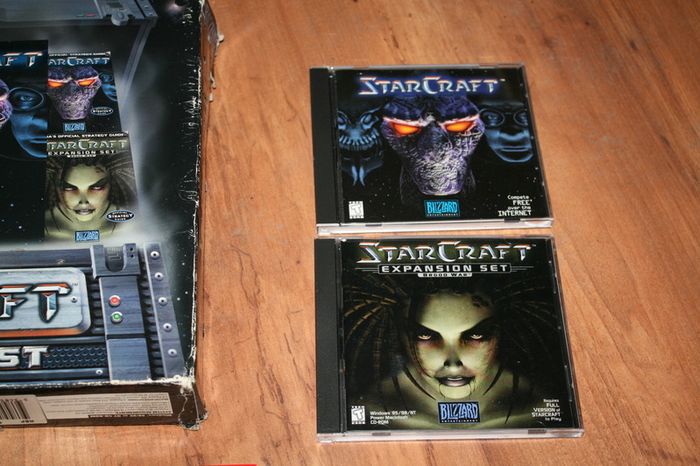 Vintage Games collection , STAR WARS , Star Craft etc