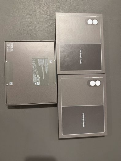 Samsung  Z Fold 8,256GB (IRISH STOCK) Brand New Sealed 2 Years Samsung Warranty RECEIPT