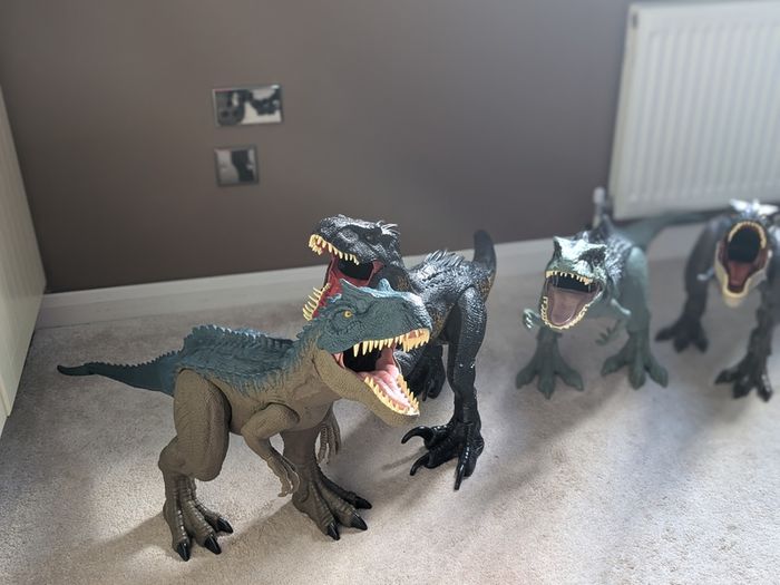 Jurassic World Mattel Dinosaur Bundle 4 Figures