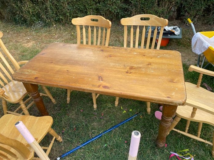 Kitchen table