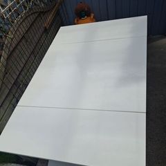 table and chairs