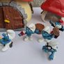 Schleich smurf house and figures Image 9