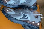 Louis Vuitton Tatic Grey
