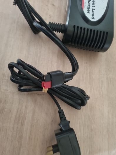 YPC4A12 Yu-Power Intelligent battery charger