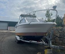 Bayliner boat