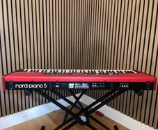 Nord Piano 5 73 Key w/ Case + Monitors