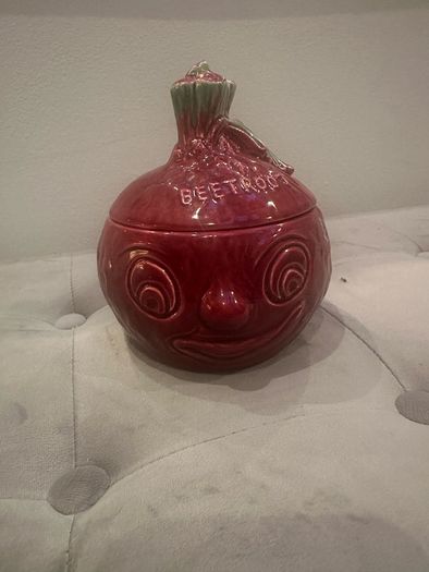Sylvac Beetroot Dish