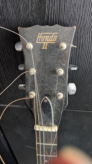Hondo Electric Guitar
