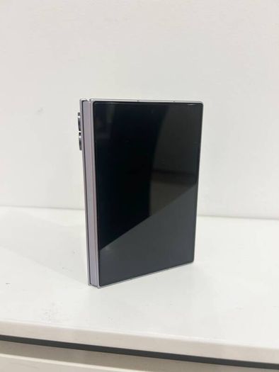 Samsung Galaxy Z Fold 8