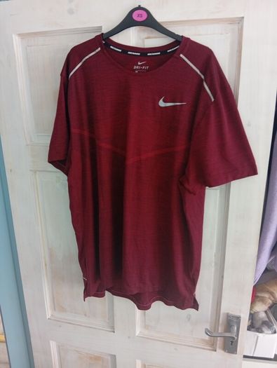 Nike running t shirt XXL