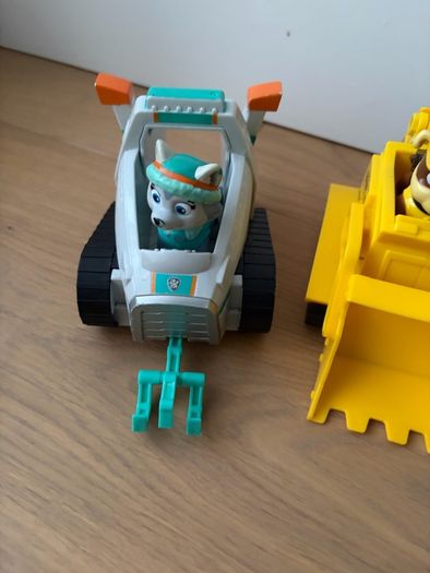 PAW Patrol Rescue Vehicles & Figures Bundle Set (8 Pups & Vehicles)