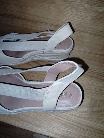 NEW.women sandal.size40