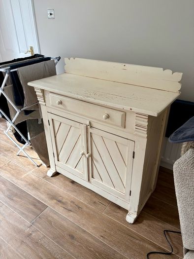 Cream cabinet