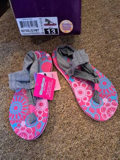 sneakers sandals