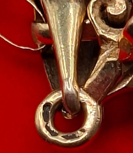 9ct yellow gold spinning fob necklace