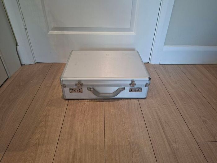James Bond Ultimate Collectors Briefcase