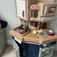 little tikes kitchen