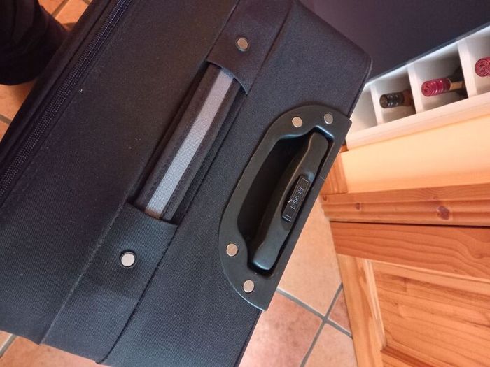 Willis Suitcase