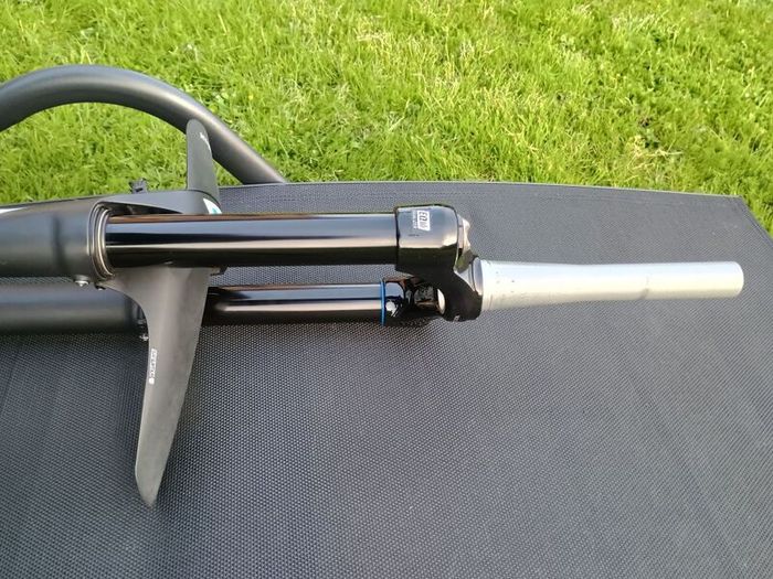 Suntour Durolux 36 EQ RC2 180mm fork