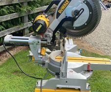 DeWalt chopsaw 110v with stand