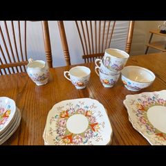 Vintage Roslyn Fine Bone China Tea Set