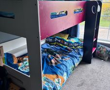 Kids bunk bed