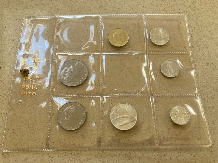 Italy 1970 coin set