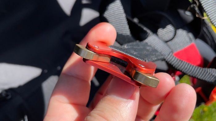 Independence Pioneer M paraglider + Independence Logo! Pro harness (with reserve chute) sold as a set