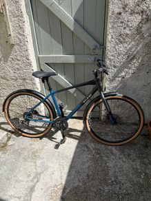Raleigh Strada City Bike