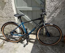 Raleigh Strada City Bike