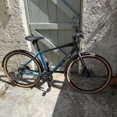Raleigh Strada City Bike
