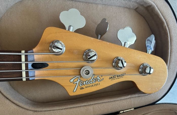 Fender MIM jazz bass