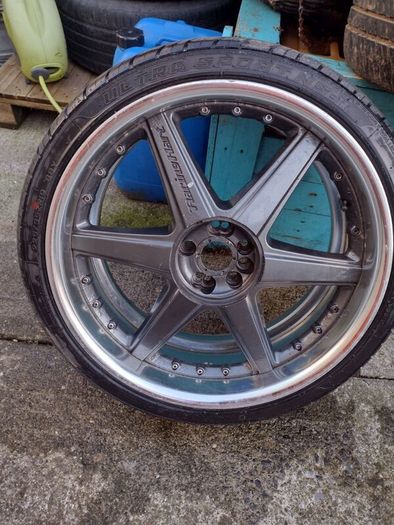 19inch Racing Hart alloys