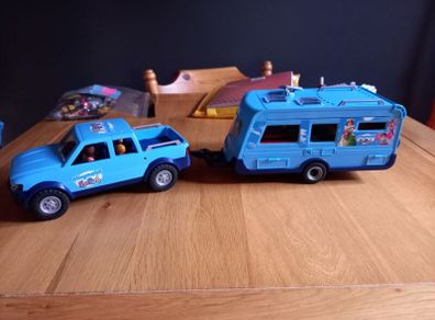 Playmobil Caravan and jeep set