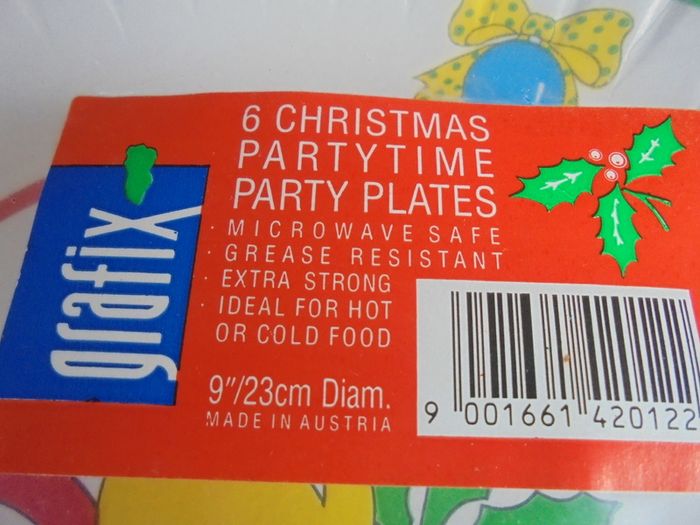 Christmas Paper Plates x 6 for Sale