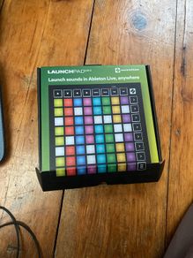 Novation launchpad mini (brand new)