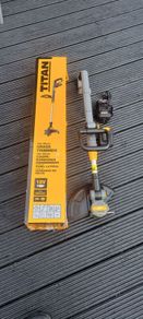 battery titan strimmer