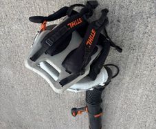 Stihl BR 700 Backpack Leaf Blower