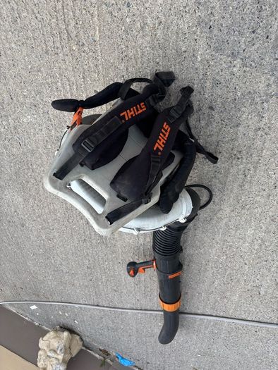Stihl BR 700 Backpack Leaf Blower