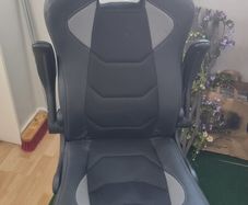 Gaming chair/Armchair