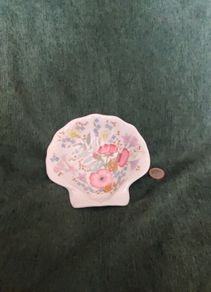 WEDGWOOD shell  dish