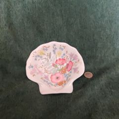 WEDGWOOD shell  dish