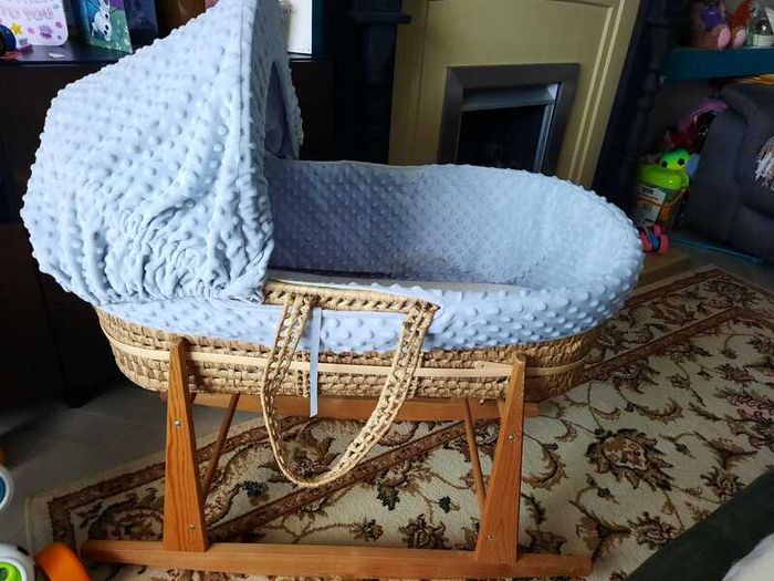Rocking basket moses