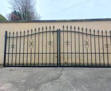 Entrance Gates 12ft