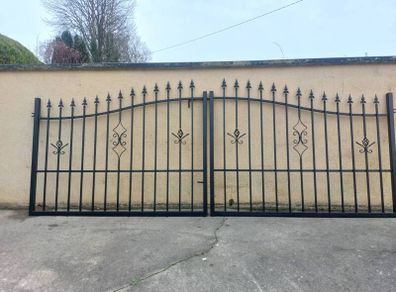 Entrance Gates 12ft