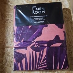 The linen room,super king duvet cover with 1 pillow case. Postage included