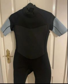 wetsuit shorty size 14