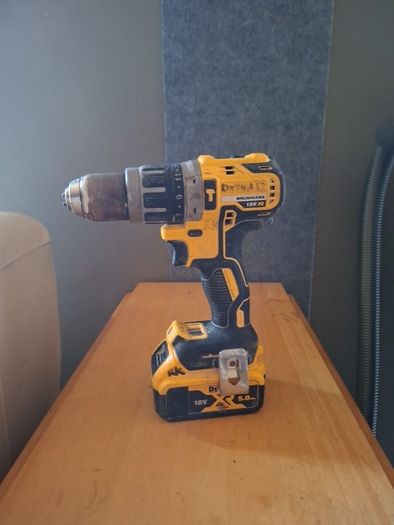 Dewalt 2 speed Combi Drill Including Battery
