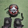 kids helmet with knee pads Image 3