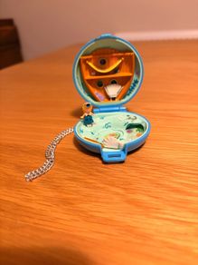 Vintage Polly pocket jewelled sea underworld